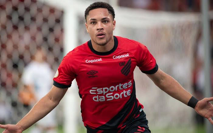Vitor Roque