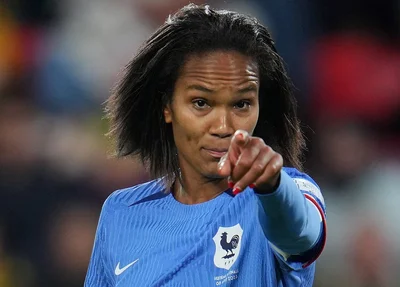 Wendie Renard, jogadora da França