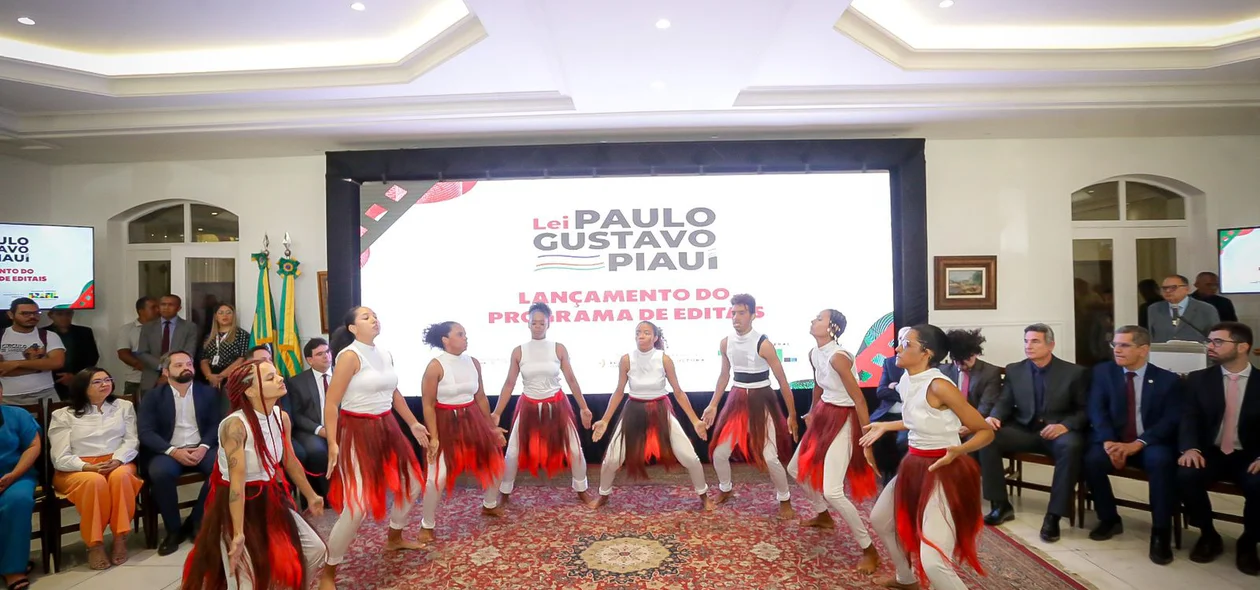 Apresentação artística no evento