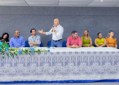 Aula inaugural do Projeto Sábado Itinerante em Curimatá, com prefeito Valdecir Júnior