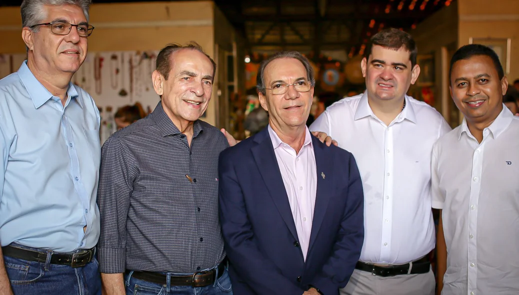 Autoridades durante o evento