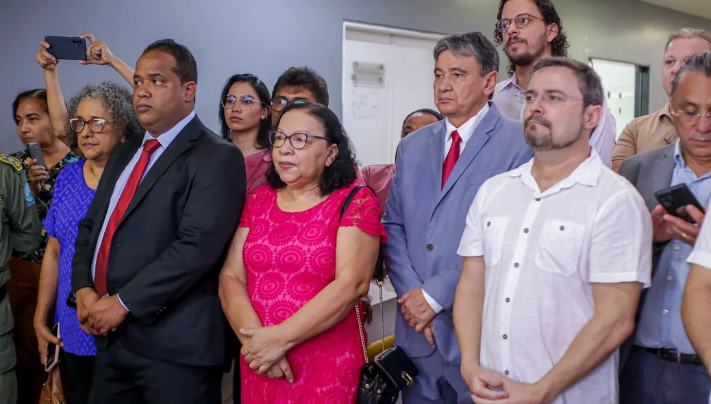 Autoridades no evento