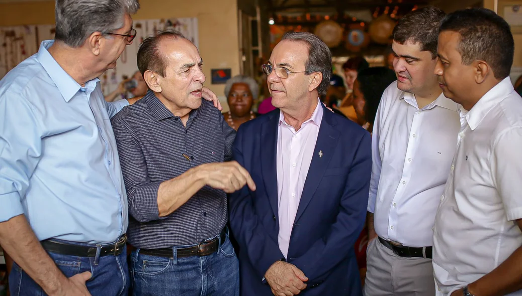 Autoridades participaram do evento no Poti Velho