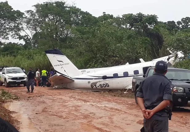 Avião cai no Amazonas e deixa 14 mortos