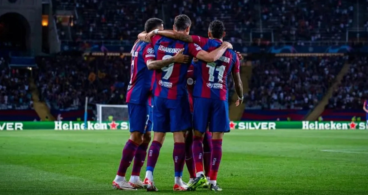 Barcelona goleou na estreia na Champions League