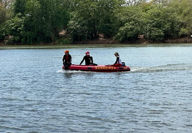 Buscas pelos corpos dos adolescentes no Rio Parnaíba, em Timon