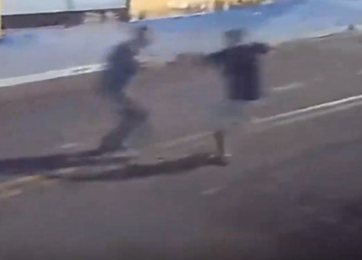 Câmeras de segurança flagram momento em que assaltante mata idoso que reagiu ao assalto