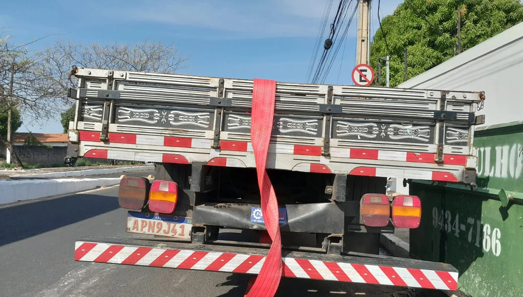 Caminhão foi encaminhado para a sede do DRACO