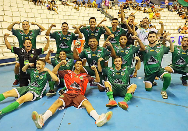 Campo Largo é vice-campeão da Taça Brasil de Futsal