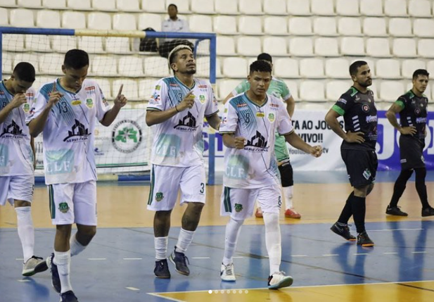 Campo Largo goleia e avança para as semifinais da Taça Brasil de Futsal