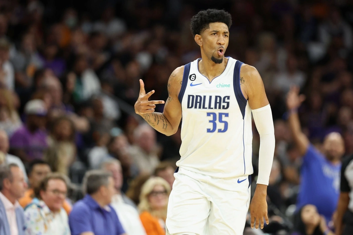 Christian Wood em sua última temporada pelo Dallas Mavericks