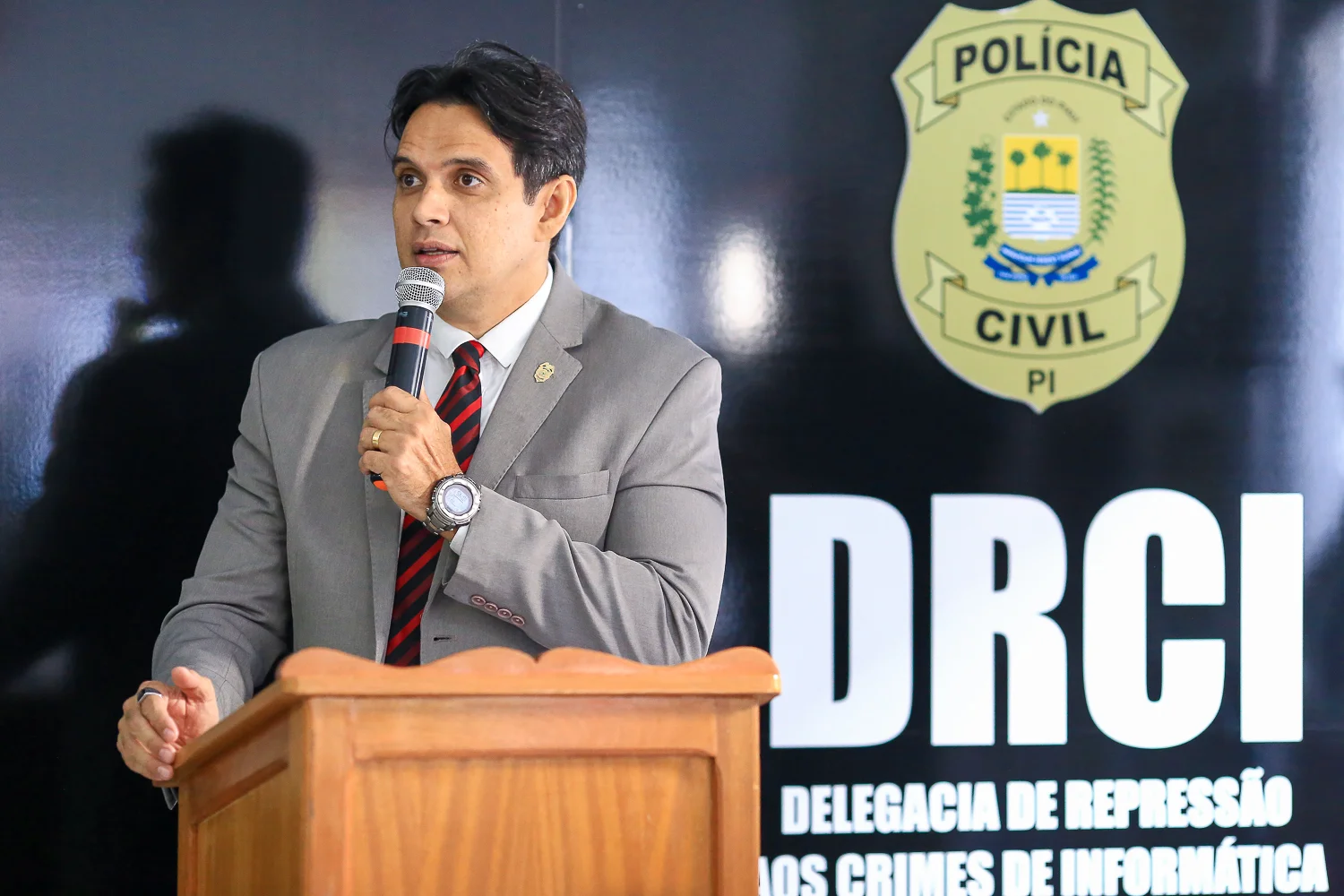 Chico Lucas assume Secretaria de Segurança Pública com promessa de novas  delegacias de combate ao crime organizado e facções, Piauí