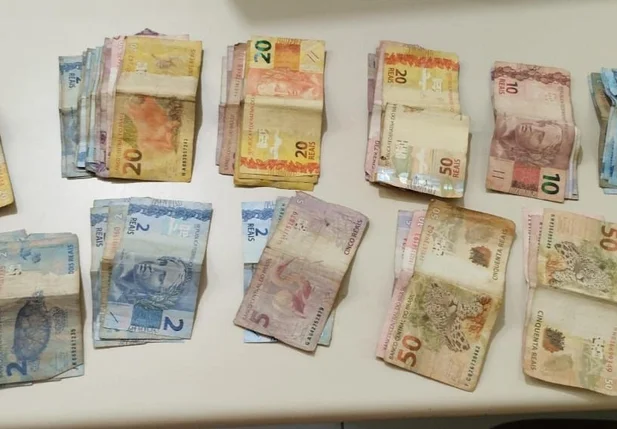 Dinheiro aprrendido no bairro São Sebastião
