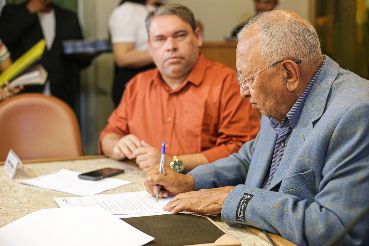 Dr. Pessoa participa de solenidade da apresentação da nova Lei referente ao Programa “Minha Casa, Minha Vida”