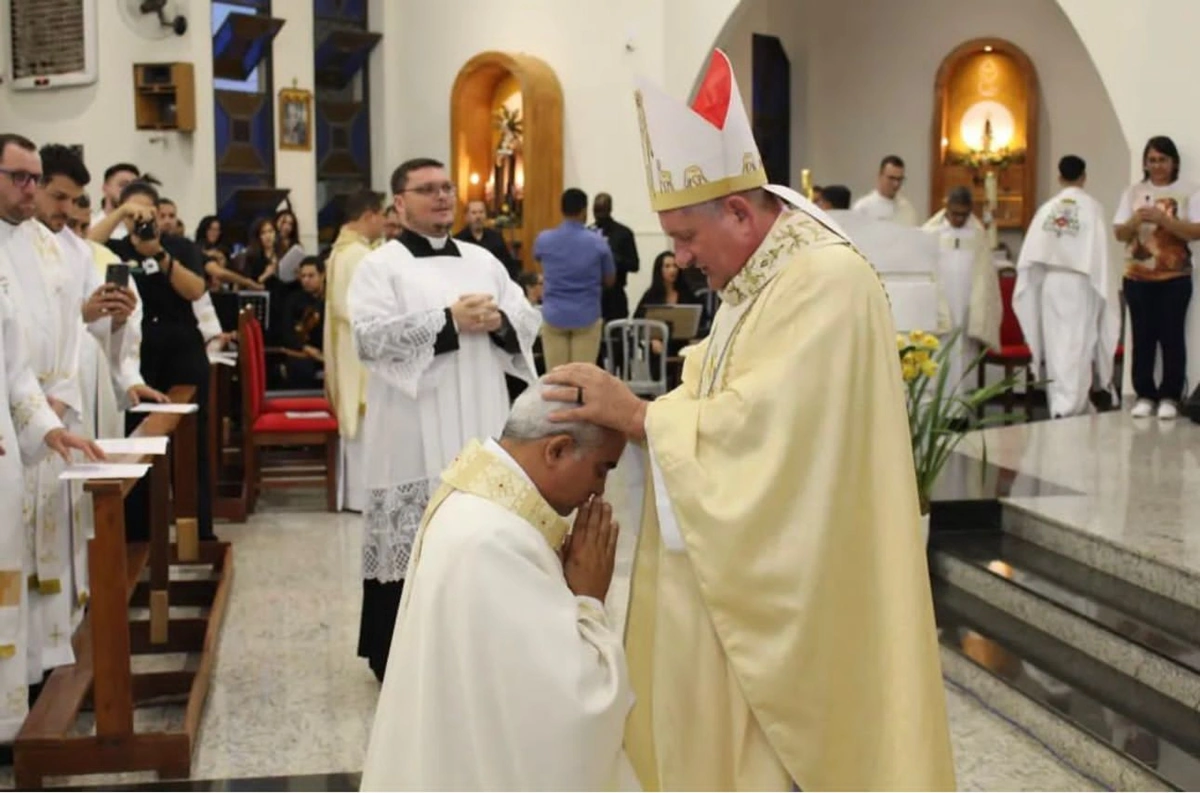 Em 19 de julho de 2023, o Papa Francisco, nomeou o Monsenhor Ronilton, bispo da cidade piauiense.