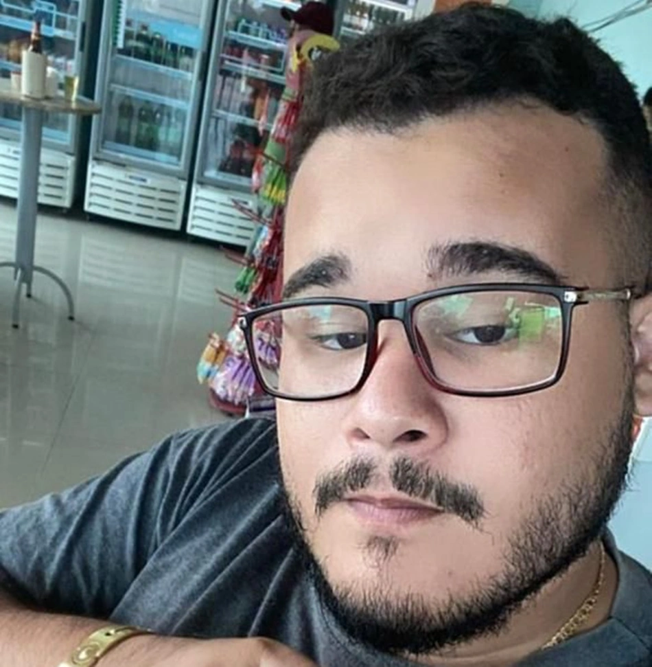 Estelionatário identificado como José Victor permanece foragido da Justiça do Piauí