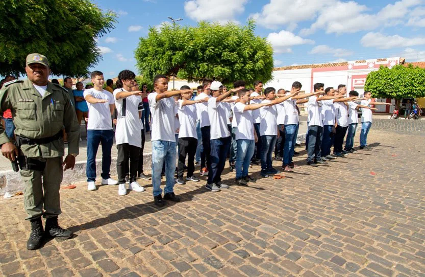 Estudantes participaram do Desfile Cívico