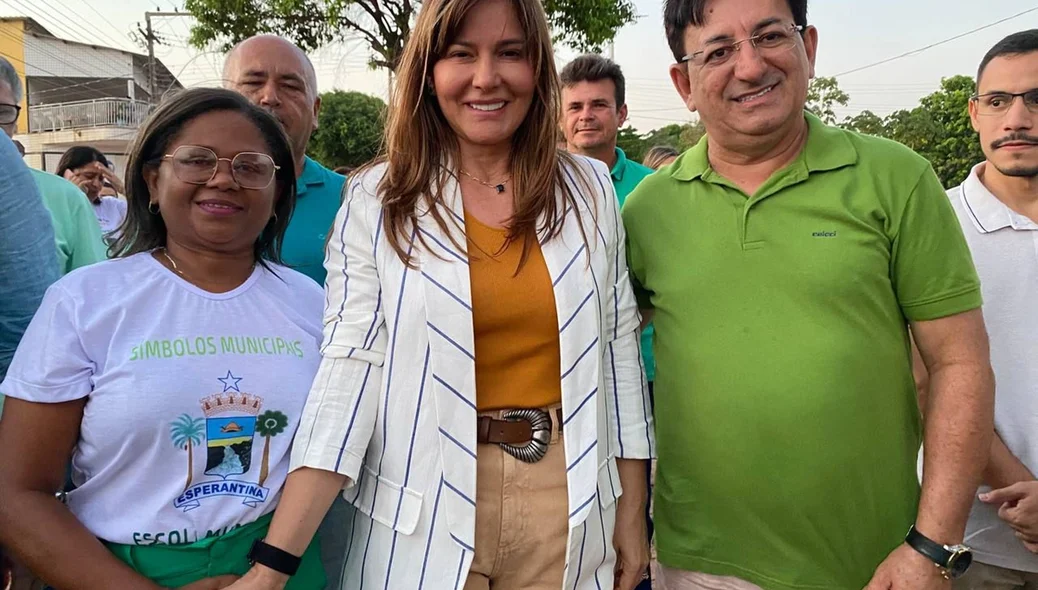 Evento de entrega da reforma e ampliação da escola