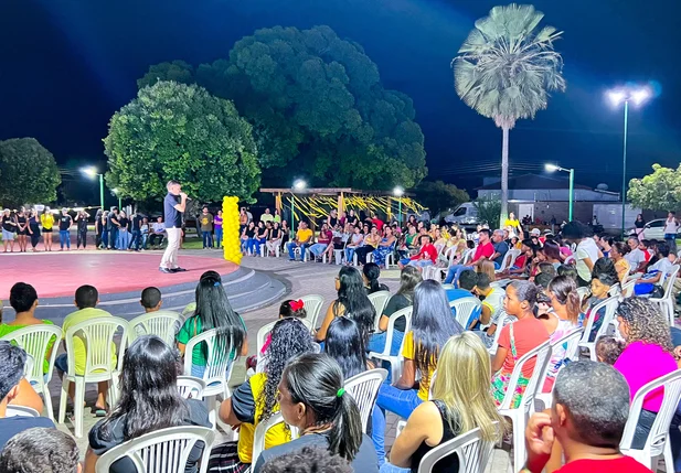 Evento reuniu centenas de moradores