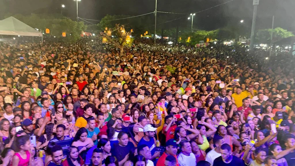 Festa reuniu milhares de pessoas