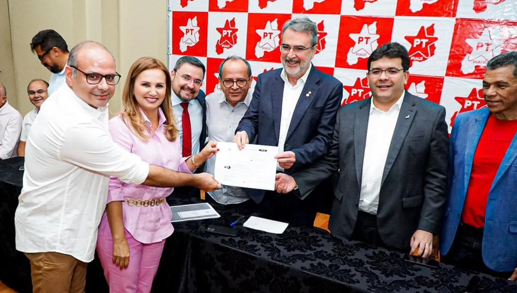 Filiação da prefeita Carmelita Castro ao PT