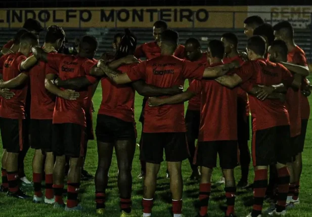 Flamengo-PI vence por goleada o Piauí por 4 a 1