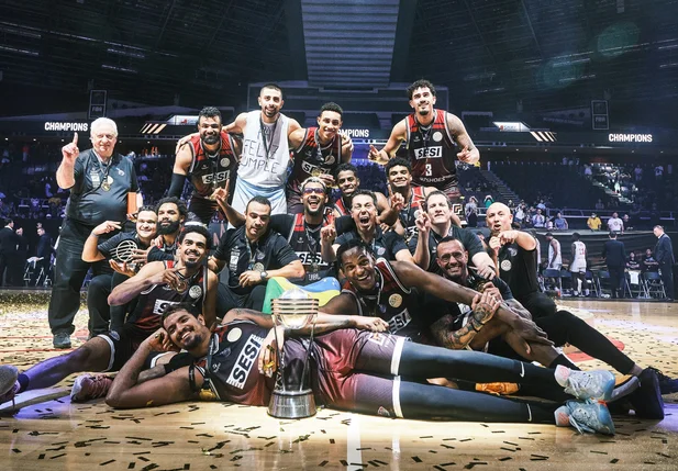 Franca campeão mundial de clubes da FIBA