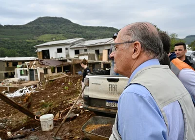 Geraldo Alckmin visitando o Rio Grande do Sul