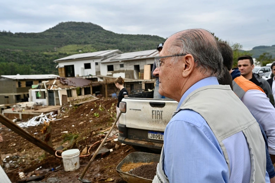 Geraldo Alckmin visitando o Rio Grande do Sul