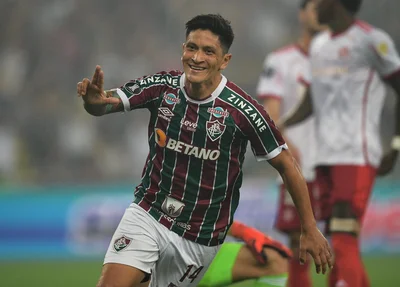 German Cano marcou os gols do Fluminense