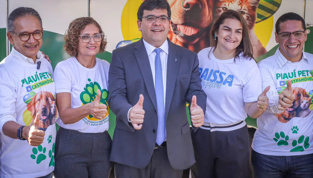 Governador Rafael Fonteles visita Piauí Pet Castramóvel