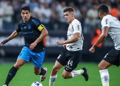 Grêmio e Corinthians empataram em jogo movimentado no Brasileirão