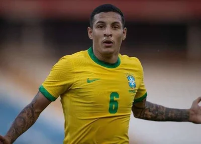 Guilherme Arana foi convocado para a seleção brasileira