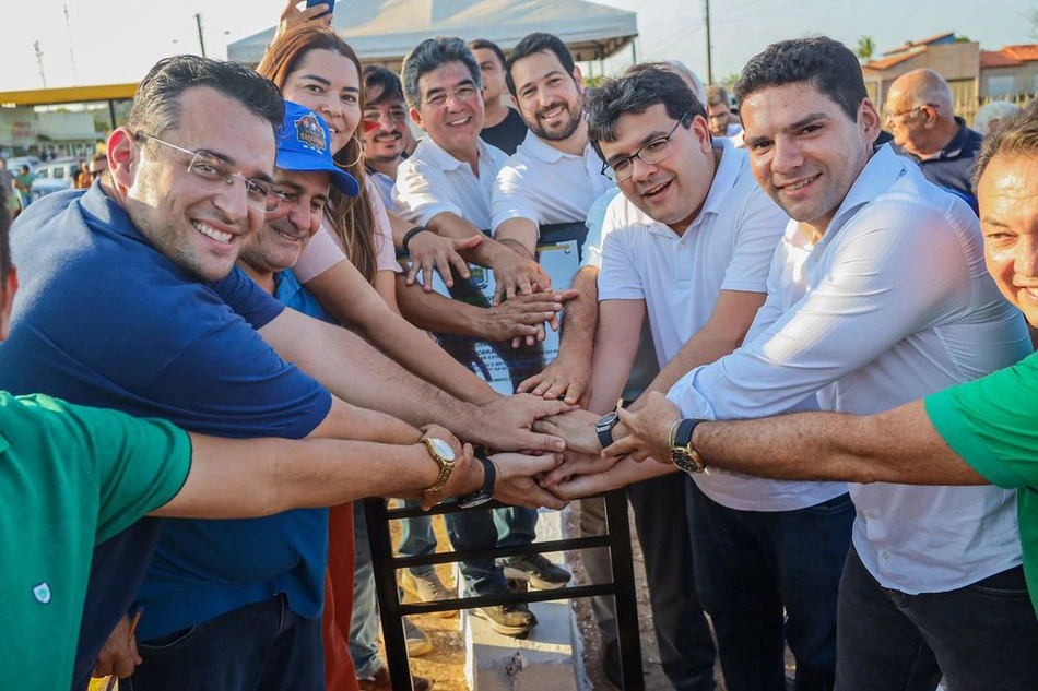 Inauguração da recuperação da PI 214 entre Esperantina e Morro do Chapéu
