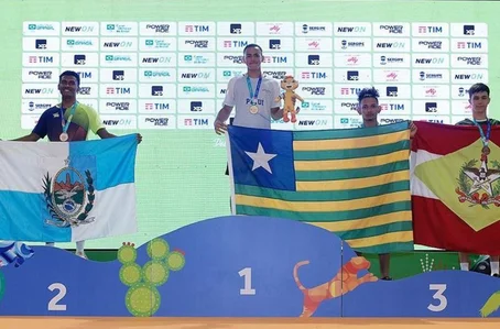Klerton Zaidan, atleta de badminton, conquista ouro no Jogos da Juventude