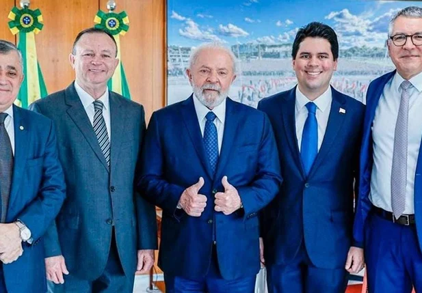 Lula dá posse a três novos ministros nesta quarta-feira (13)