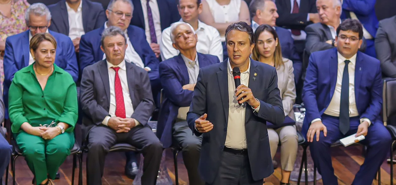 Ministro Camilo Santana em Teresina