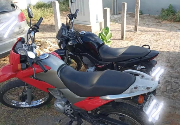 Motocicletas apreendidas durante ação policial em Campo Maior