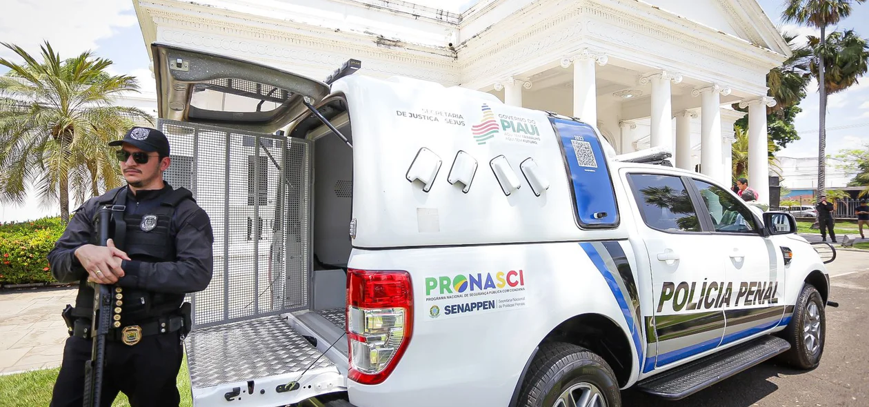 Novas viaturas de policiais