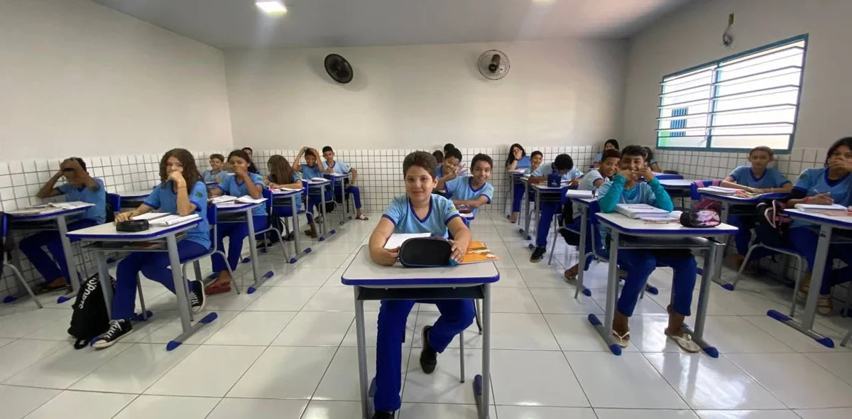 O evento foi um testemunho da união de esforços em prol da educação de qualidade em Esperantina.