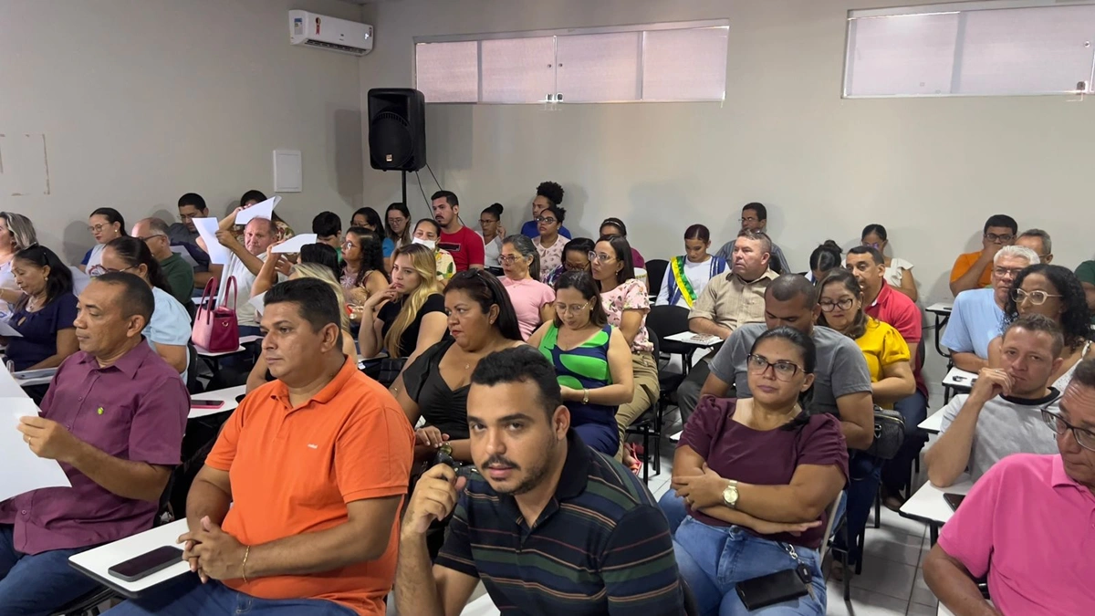 O hino foi apresentado por meio de um evento que contou com apresentações especiais, no auditório Professora Rosinha Oliveira.
