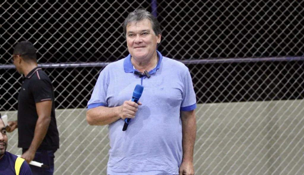 O prefeito Gustavo Medeiros em União