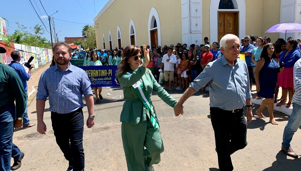 O tema do desfile deste ano foi “Memórias da Minha Cidade”