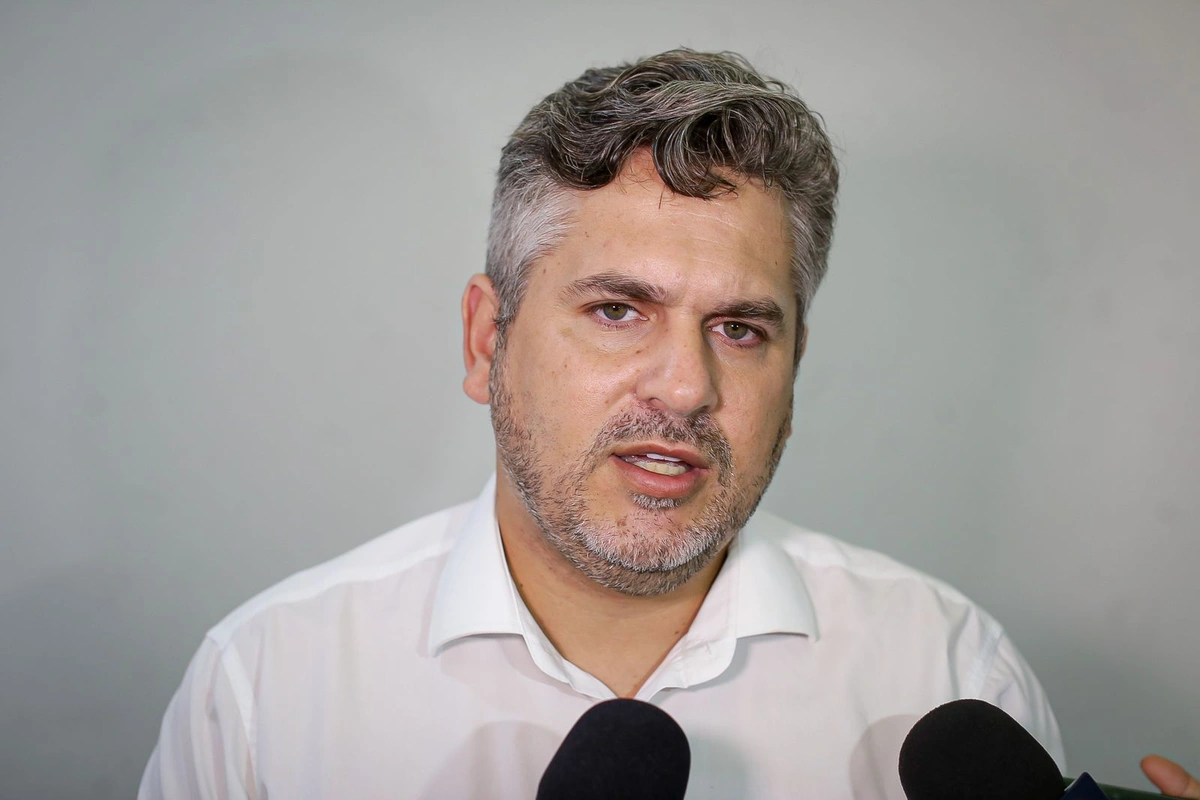 Prefeito Dr. Pablo Santos empossa equipe de secretários em Picos - GP1