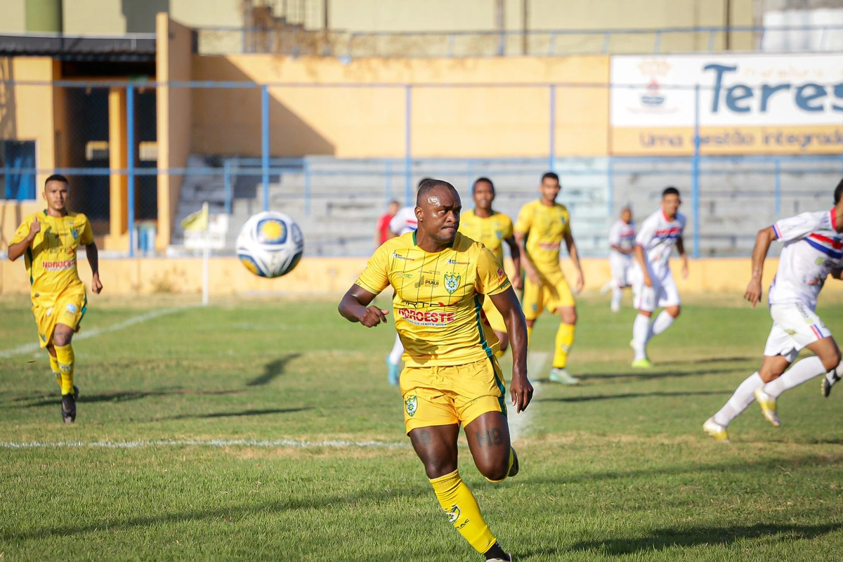 Pedro Henrique, jogador da Sociedade Esportiva Picos