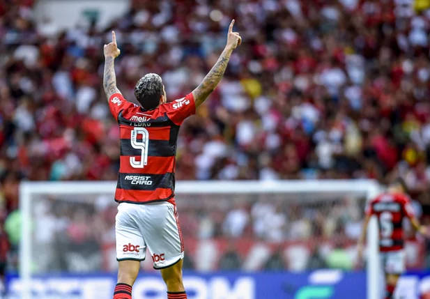 Pedro marcou o gol da vitória do Flamengo em cima do Bahia