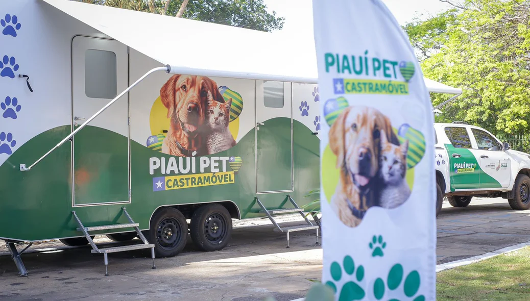 Piauí Pet Castrmóvel na Avenida Raul Lopes