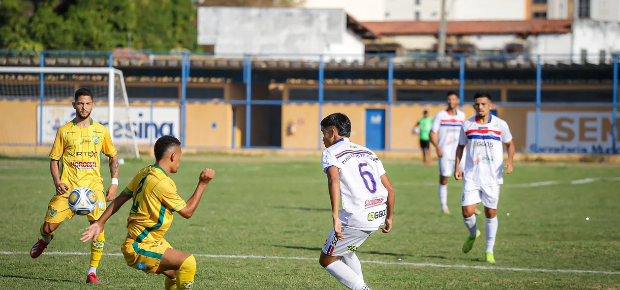 Picos conseguiu uma vitória de 1x0