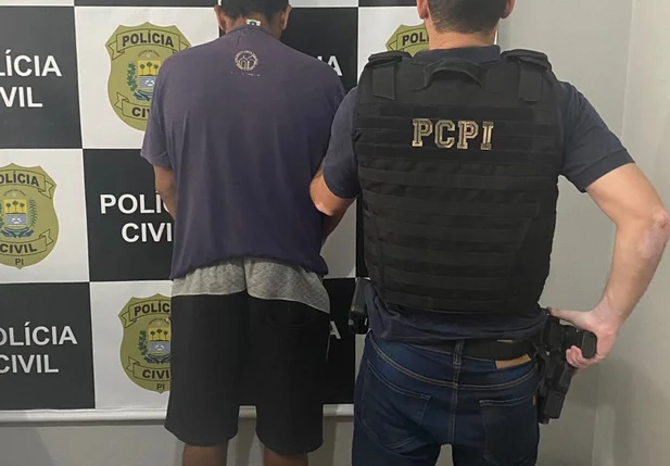 Polícia Civil prende suspeito de praticar crime de roubo majorado (pelo emprego de arma branca)