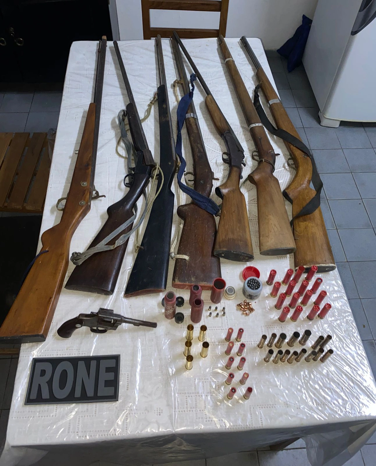Polícia Militar do Piauí apreende 8 armas de fogo com suspeito de violência doméstica